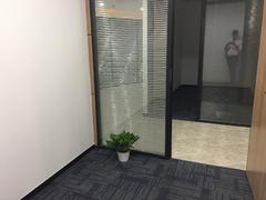 瑞思国际 租金全包价,全新装修,整层出租可分租,大小面积均有