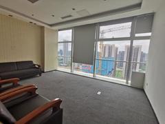 荣超金融大厦 采光极好,视野开阔,高区俯瞰龙岗城市景观