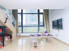 奥园峯荟 光明复式公寓精装两房,家电齐全,看房方便