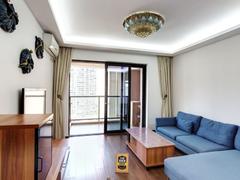 首地容御 拎包即可入住,采光好