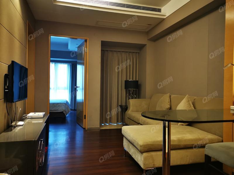 京基滨河时代广场 1室1厅1厨1卫 43m²  朝南看海 诚心出售。