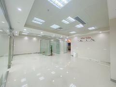 瑞思国际 精装修,面积175.26㎡,格局3+1卖650万