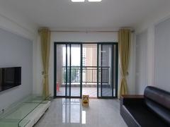 德洲城 业主诚心出租、装修好、可直接拎包入住、价格可谈